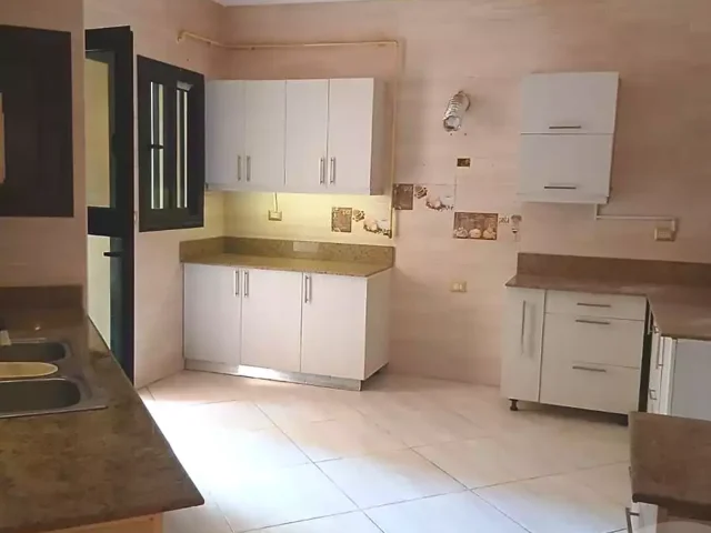 دوبلكس للايجار في الشويفات بمدخل خاص وحديقه خاصه القاهرة الجديدة التجمع الخامس في شارع الشويفات . شركة المؤيد