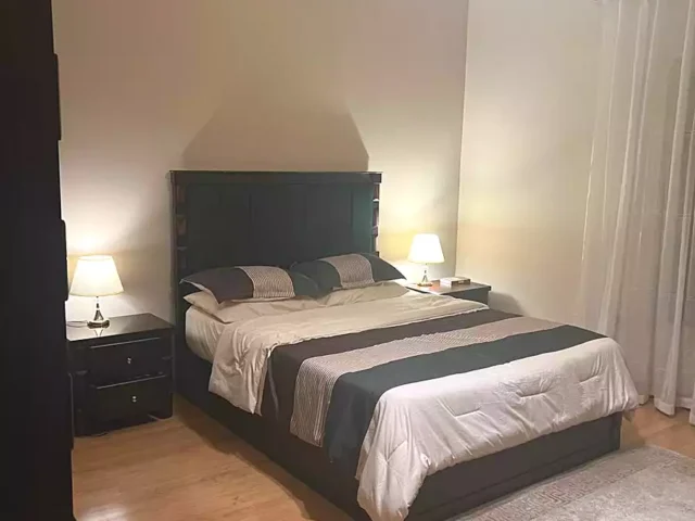 شقه للايجار ف كمبوند اكاسيا مفروشه بجوار الجامعه الامريكيه في اكاسيا مول – بي ان جي . شركة المؤيد