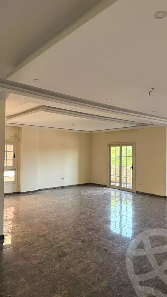 شقه مميزه للايجار فى كمبوند النخيل في كمبوند النخيل . شركة المؤيد