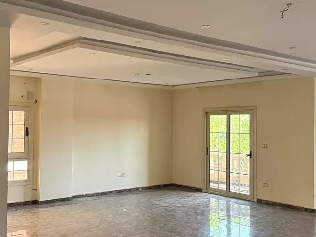 شقه مميزه للايجار فى كمبوند النخيل في كمبوند النخيل . شركة المؤيد