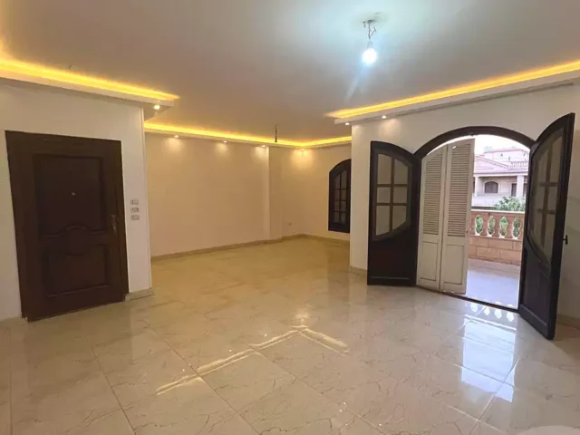 شقه للايجار سوبر لوكس مساحه 215متر في النرجس ٥، التجمع الخامس القاهره الجديده في شارع المشير أحمد اسماعيل . شركة المؤيد