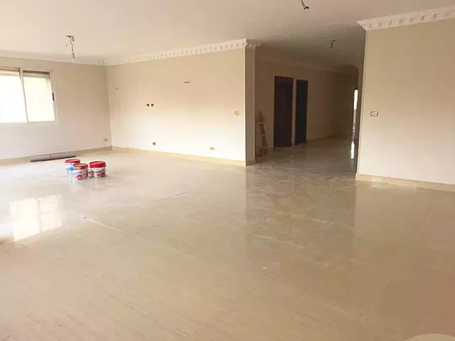شقة متشطبة فى الرحاب المرحلة الرابعة 275 متر دبل فيو للبيع في شارع سعد زغلول . شركة المؤيد