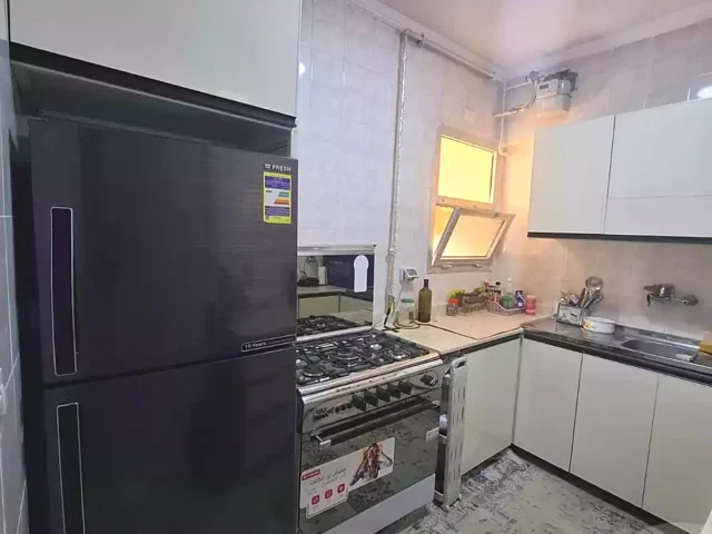 شقه مميزه جدا في أرقى المناطق في الرحاب 2 بحاله ممتازه وجايه للسكن في المرحله التاسعه . شركة المؤيد