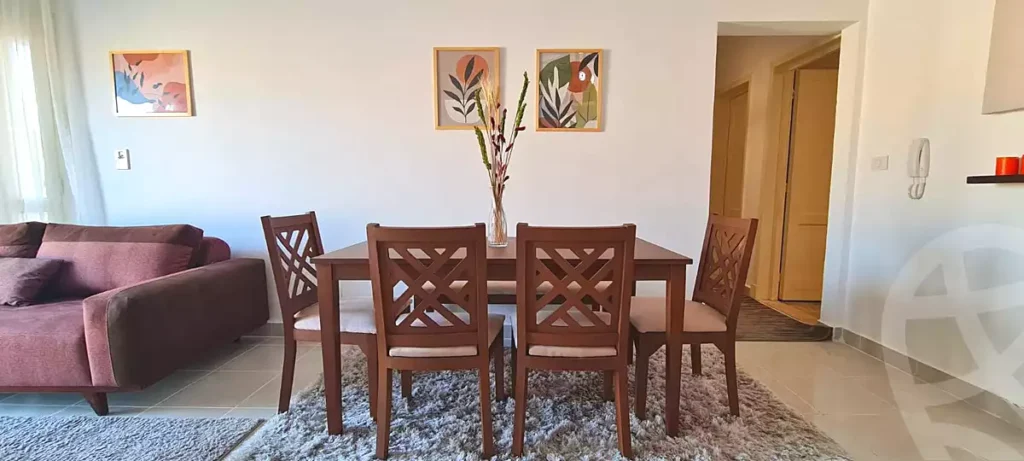 ✨ شقة مفروشة للإيجار – مدينة الرحاب 2🏡 المساحة: 131 م²📍 الموقع: الرحاب 2 – مجموعة 111🏢 الدو في المرحله الثامنه . شركة المؤيد